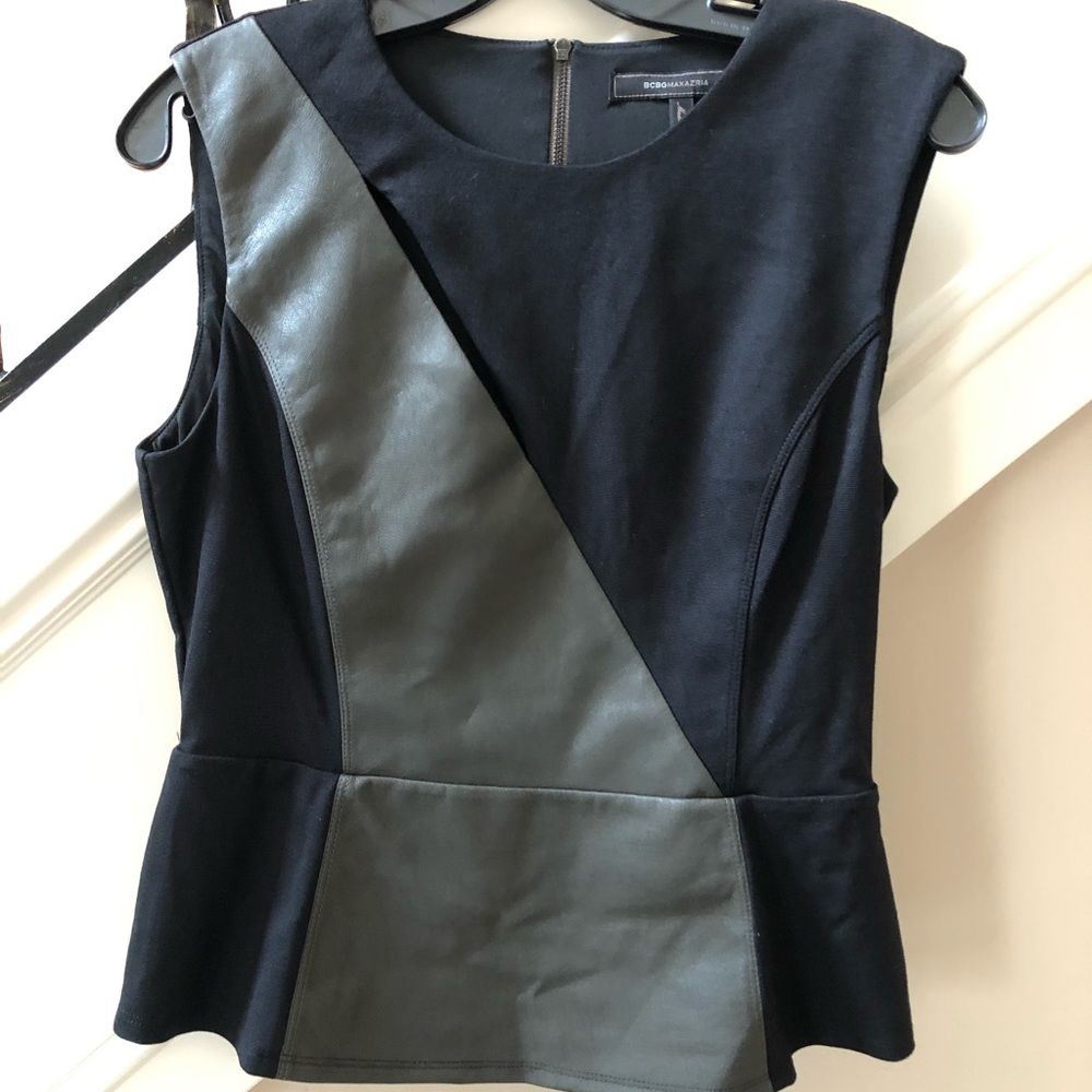 👠BCBG MAXAZRIA mixed media peplum top